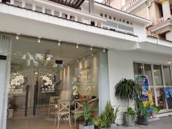 -巴黎婚纱摄影工作室