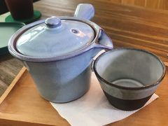 煮奶茶-彳亍咖啡·这里(水湾路店)