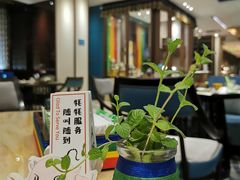 -西藏饭店·亚克·食光自助餐厅(文殊院店)