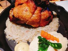 -LENBACH兰巴赫西餐啤酒坊(大连东港店)