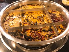 -邓莽子老火锅(中兴路总店)