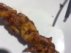 肥瘦相间的羊肉-二道木烤羊腿(桃花潭店)