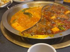 -沸炉重庆老火锅(军事博物馆店)