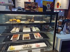 面包甜点陈列柜-麦当劳(杭州东站高铁店)
