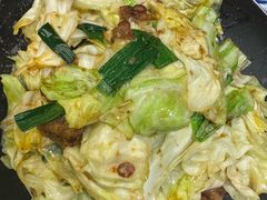 猪油渣炒莲白-芙蓉凰花园酒楼
