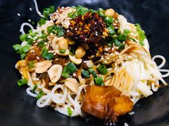 绝味牛肉捞面-新仙清汤牛腩(铜锣湾店)