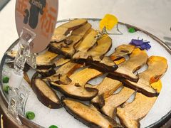 见手青-芸山季·云南野生菌火锅(人民广场来福士店)