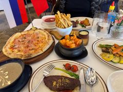 -马克西姆俄罗斯餐厅(通亚街店)