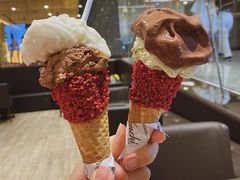 榛子冰激凌-VENCHI 闻绮(北京国贸商城店)