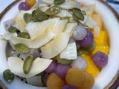 杂果芋圆椰冻-椰子日记(世欧广场店)
