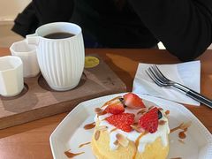 -彳亍咖啡·这里(水湾路店)
