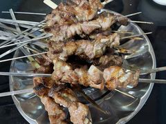-烤肉小伙烤肉店