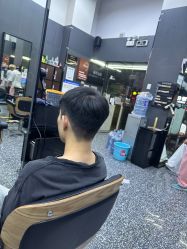 点击看大图 -藤野造型专业烫染接发