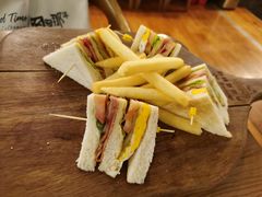 俱乐部三明治-大书房咖啡(中传国交店)