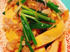 红葱头淋湛江鸡半只-神更仔·潮汕魂大排档(汉口路店)