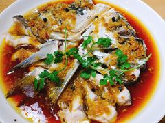 剁椒鱼头-老妈私房鱼头(欧洲城店)