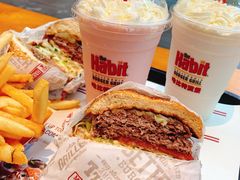 -The Habit Burger Grill 哈比特汉堡(复兴soho店)