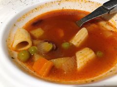 -悦享绿山墙西餐厅