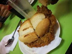猪扒包-胜利茶餐室