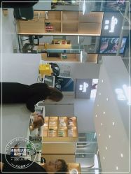 -洛施奇烫发染发沙龙