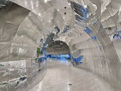 -涨巢·潮玩水疗局