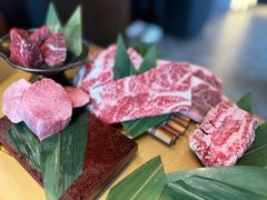 -铭牛烧肉·和牛海鲜自助(高新月牙湖店)