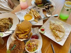 -Thanks美式餐厅(汉堡咖啡店)