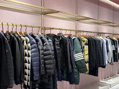-百年港湾奥特莱斯(香炉礁店)