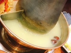 特色豆花锅-思阁炭香火锅(学伟鑫城总店)