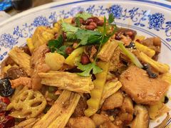 -蜀天上精专麻辣香锅(文定路店)