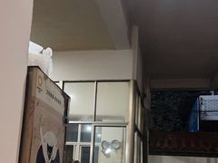 -茅屋大酒店