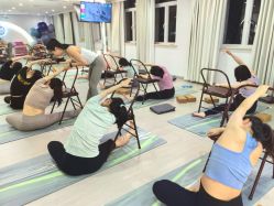 -爱尔乐美孕产瑜伽·普拉提