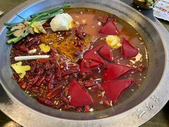 -黄潇洒老火锅(九眼桥宏济巷店)