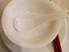 餐具摆设-宜宾海鲜酒家·三十年老字号