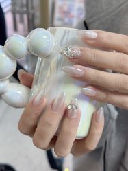 -芊屿芊浔美甲