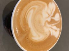 -星巴克臻选(上海合生汇1F店)