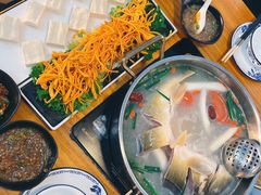 鱼火锅（高汤锅）-大理老字号·舟渔的鱼野生菌海景餐厅(双廊店)