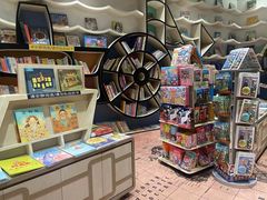 -钟书阁(群光广场店)