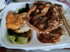 肉沫汁黑椒猪扒饭-华辉拉肠(宝华店)