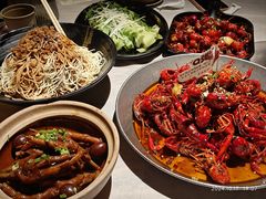 -巴厘龙虾·榜首油焖大虾(音乐学院·沿江酒馆店)