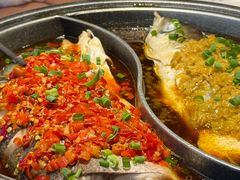 -阿瓦山寨·湘菜现炒·剁椒鱼头王(咸阳总店)