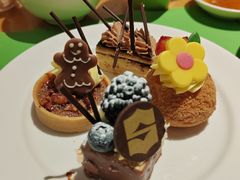 -两咖啡自助餐厅(静安香格里拉酒店)