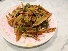 香拌三角骨-嗨辣小聚·盘锦河蟹·海鲜烧烤龙虾(盘锦十年好店)