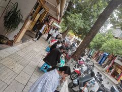 -文山荷鲜居(翠湖店)