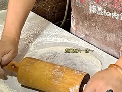 -邵建华师傅梅菜扣肉饼(麓山总店)
