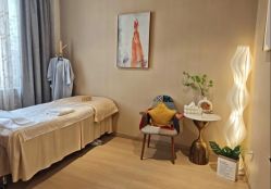 -百秀名媛纹绣美学护肤中心