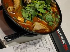 -肥汁米蘭香港米线(长宁来福士店)