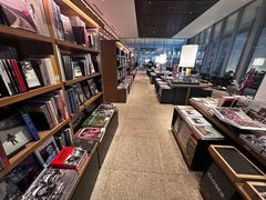 -茑屋书店(天目里店)