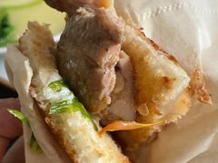 鸡肉汉堡-必胜客(温岭新天地店)