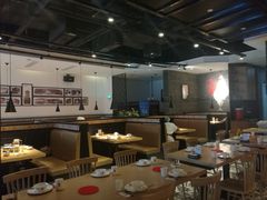 大堂-李子坝梁山鸡(北碚万达五鸡哥店)
